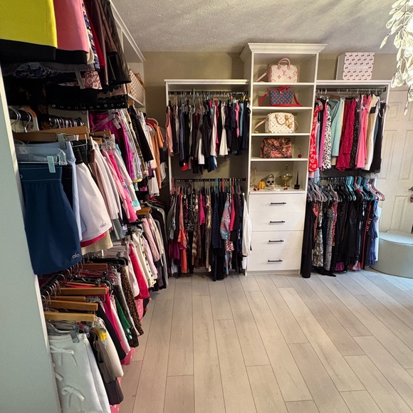 Meet your Posher, Jami - Picture 6 of 7